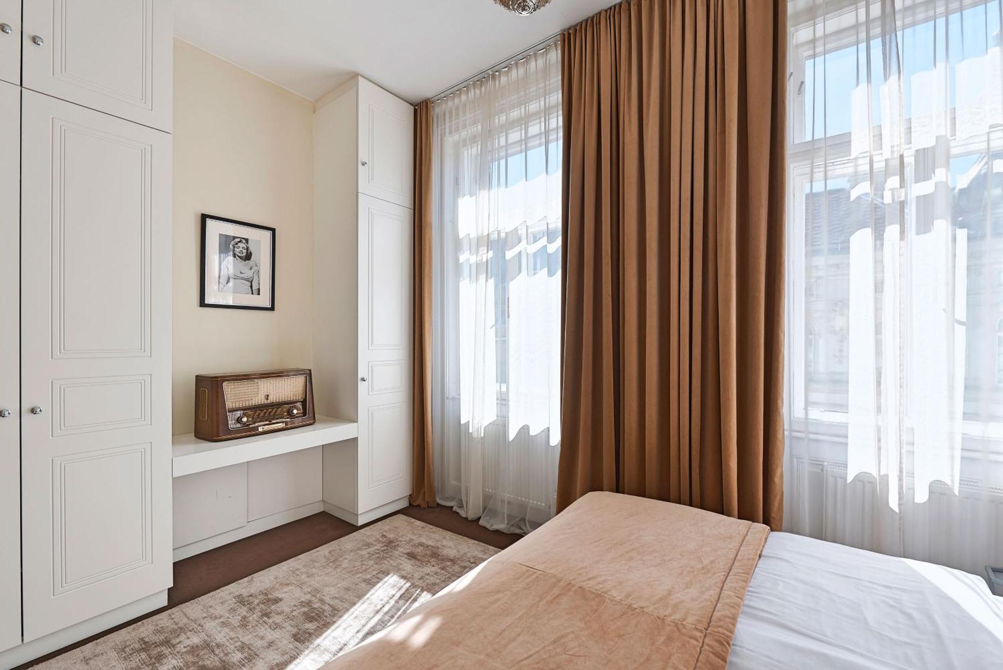 6 Rooms Viena Exterior foto